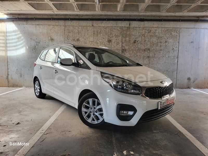 Blanco Usado 2018 Kia Carens Monovolumen | 11.780 € (Precio justo) - Imagen 1/4