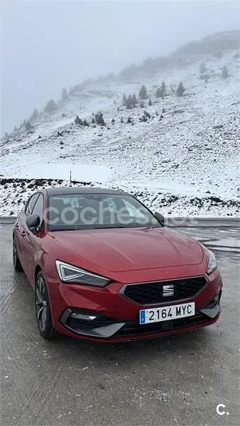 Usado Seat Leon FR 150 CV (110 kW) 2025 Rojo Berlina