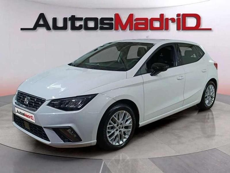 Usado Seat Ibiza FR 116 CV (85 kW) 2024 Blanco Berlina