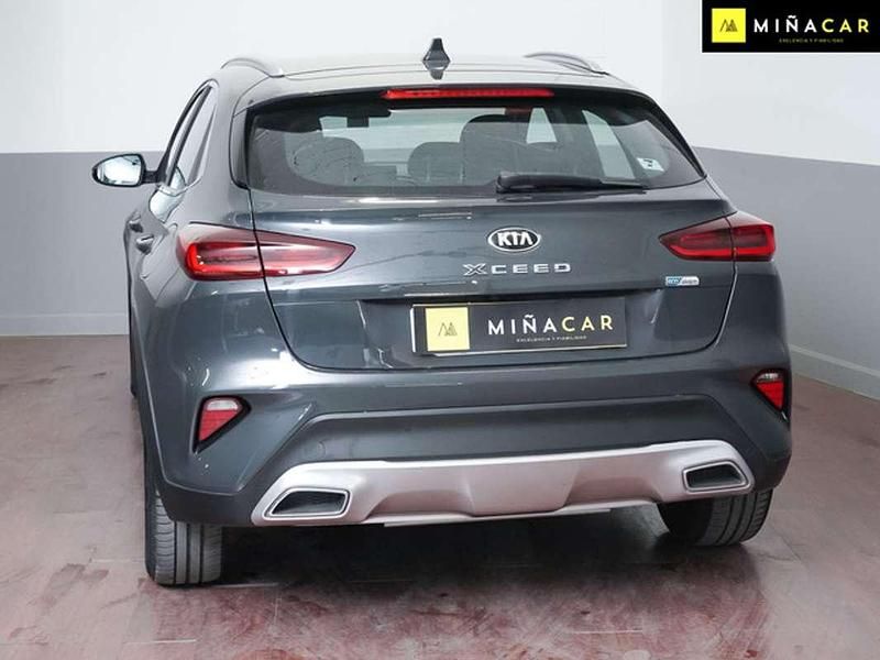 Usado Kia XCeed 141 CV (103 kW) 2021 Gris SUV
