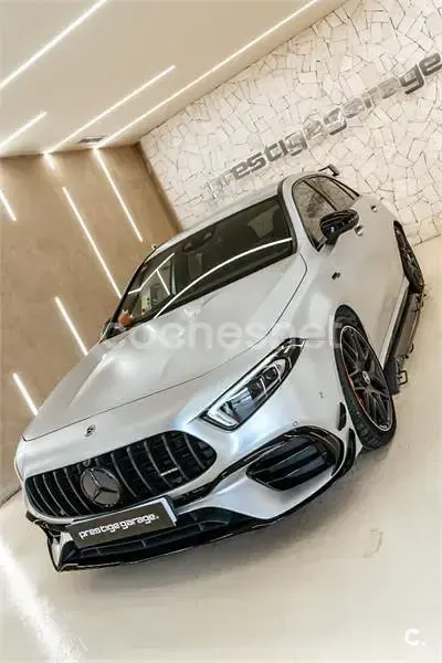 Usado Mercedes A45 AMG 421 CV (309 kW) 2021 Gris / plata Utilitario