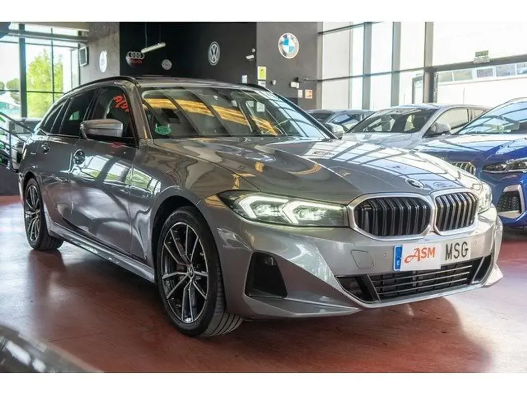 Usado BMW 330 Shadowline 245 CV (180 kW) 2024 Gris Familiar