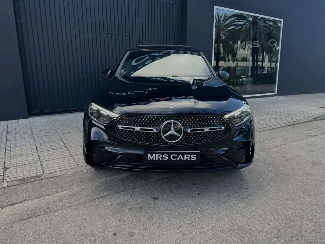 Usado Mercedes GLC300 258 CV (189 kW) 2025 Negro SUV