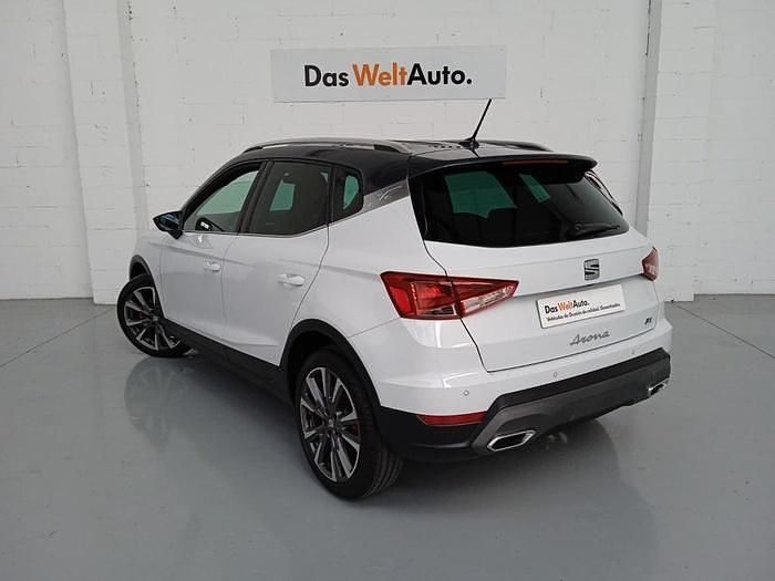 Usado Seat Arona FR 115 CV (84 kW) 2025 Blanco SUV