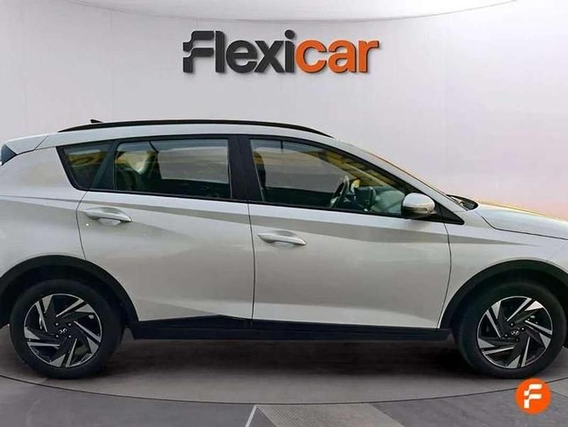 Usado Hyundai Bayon 84 CV (61 kW) 2021 Blanco SUV