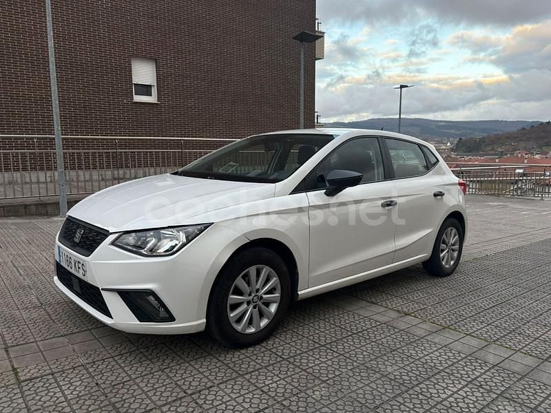 Usado Seat Ibiza Reference 95 CV (69 kW) 2017 Blanco Berlina