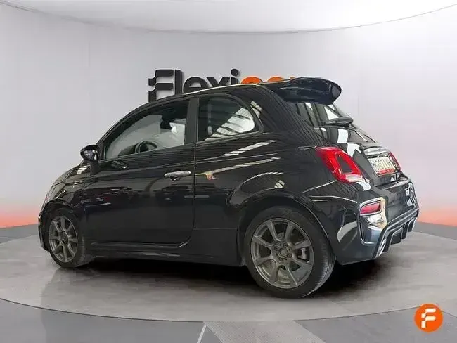 Usado Abarth 595 165 CV (121 kW) 2022 Negro Utilitario