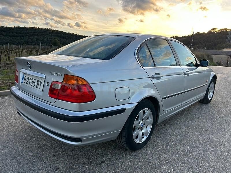 Usado BMW 320 170 CV (125 kW) 2000 Gris / plata Berlina
