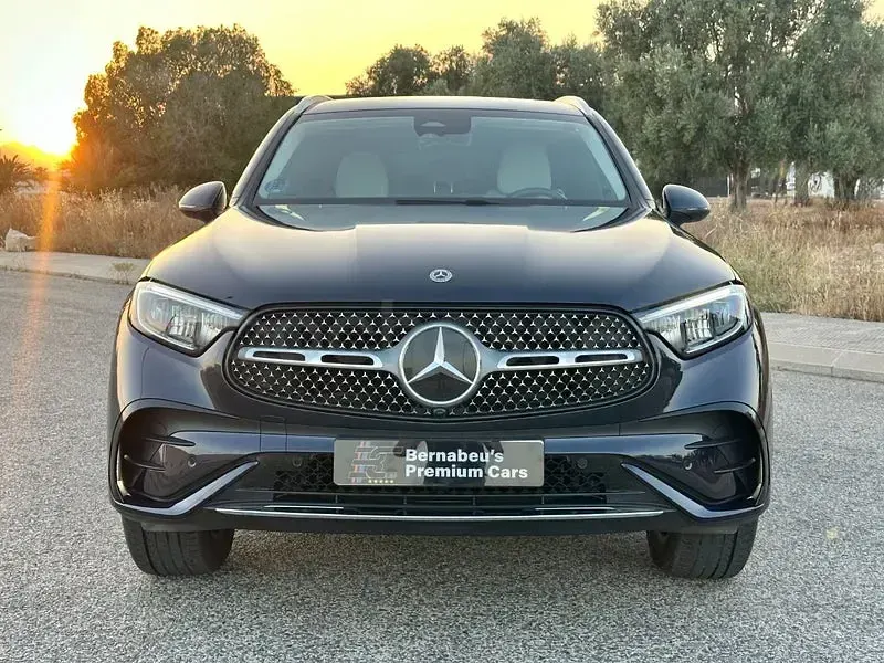 Usado Mercedes GLC300e 313 CV (230 kW) 2025 Azul SUV