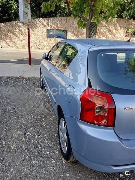 Usado Toyota Corolla Sol 116 CV (85 kW) 2006 Gris / plata Berlina