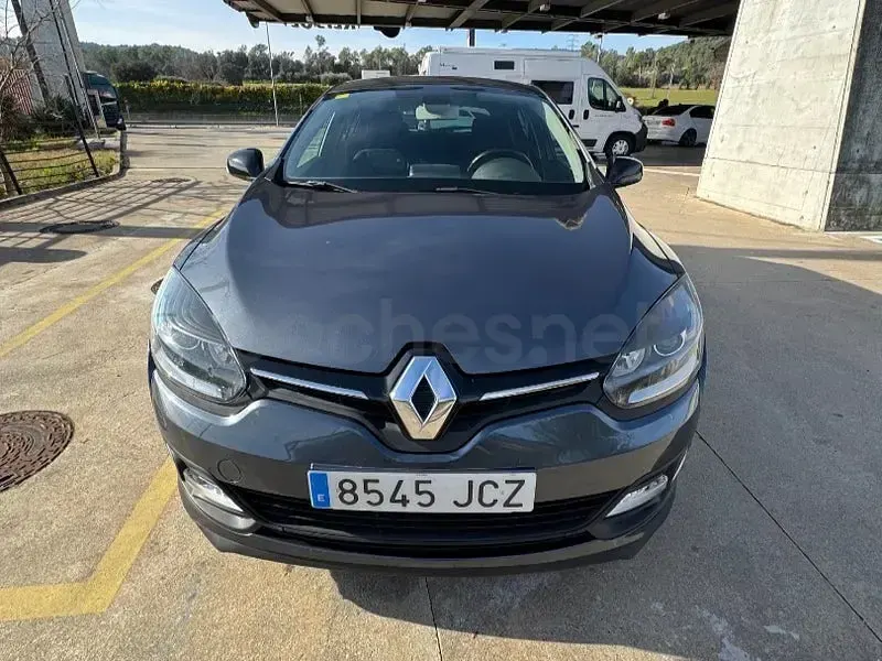 Usado Renault Mégane LIMITED 115 CV (84 kW) 2015 Azul Berlina