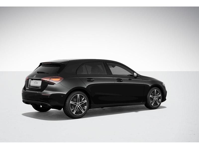 Usado Mercedes A200 Advanced 150 CV (110 kW) 2024 Negro