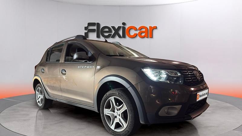 Usado Dacia Sandero Essentiel 100 CV (73 kW) 2020 Negro Berlina