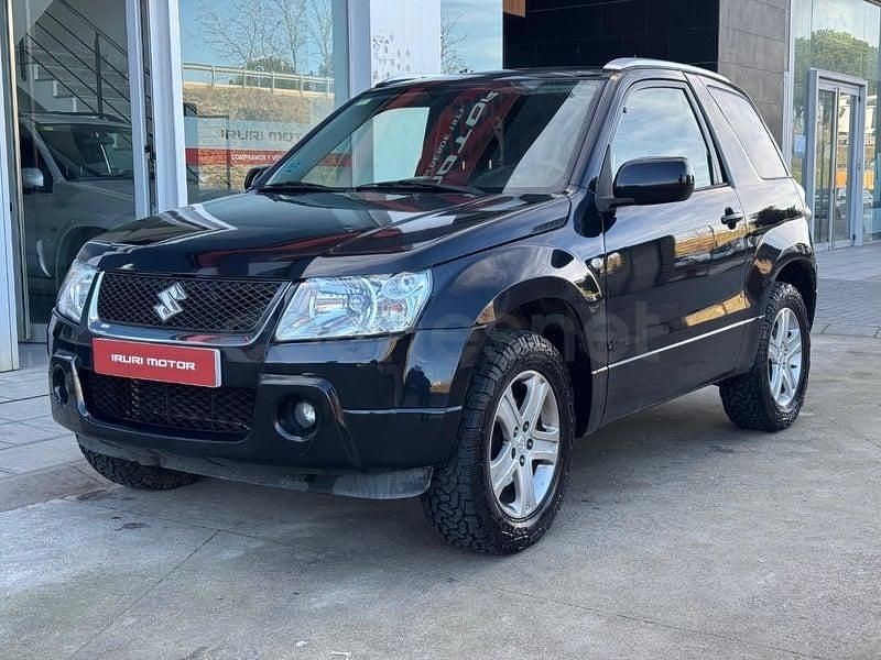 Usado Suzuki Grand Vitara 106 CV (77 kW) 2006 Negro SUV