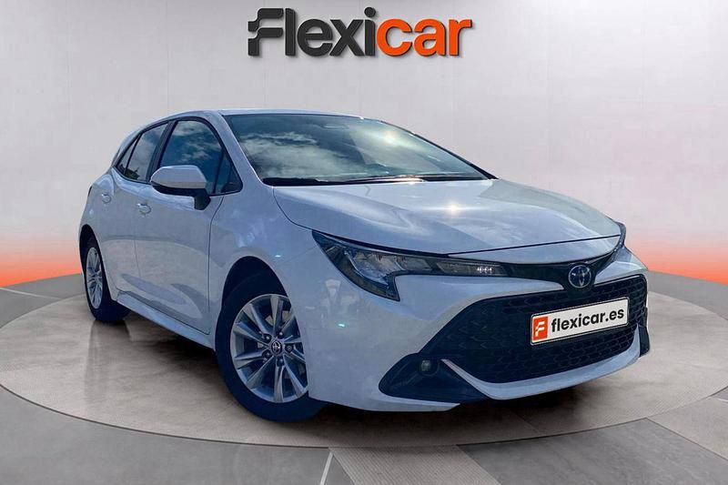 Blanco Usado 2024 Toyota Corolla Active Berlina | 21.990 € (Buen precio) - Imagen 1/4
