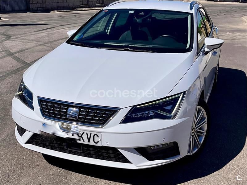 Usado Seat Leon ST XCELLENCE 130 CV (95 kW) 2019 Blanco Familiar