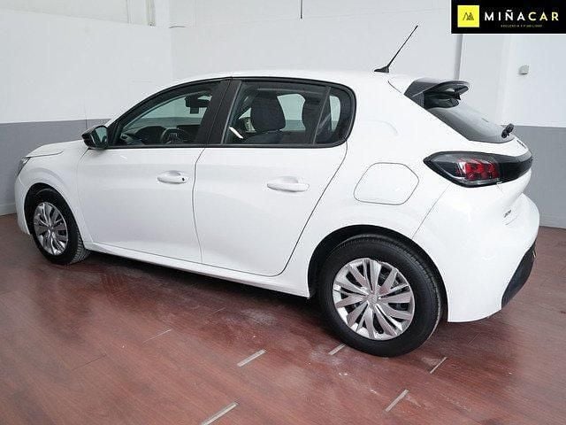 Usado Peugeot 208 Active 100 CV (73 kW) 2022 Blanco Utilitario