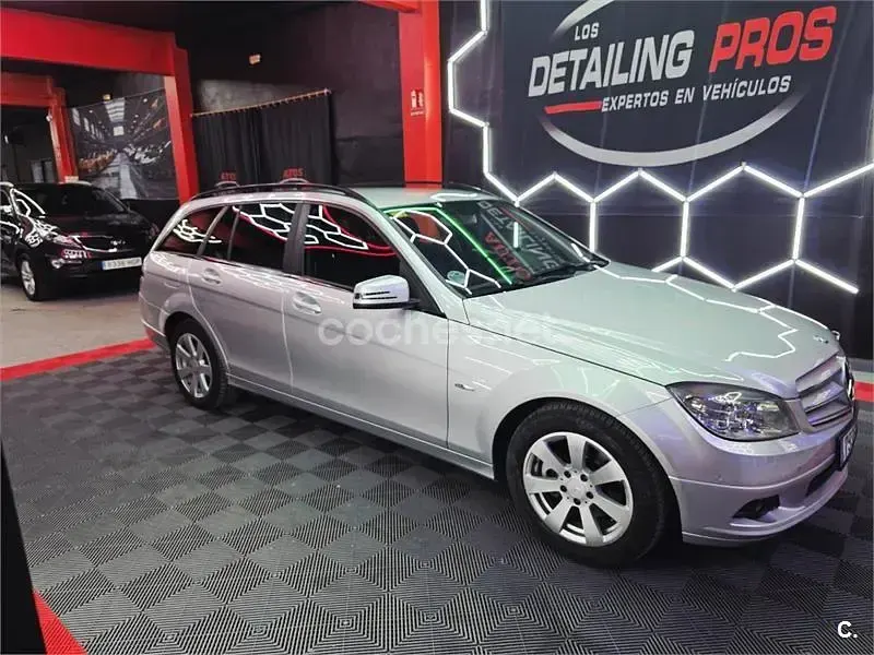 Usado Mercedes C220 Avantgarde 170 CV (125 kW) 2010 Gris / plata Familiar