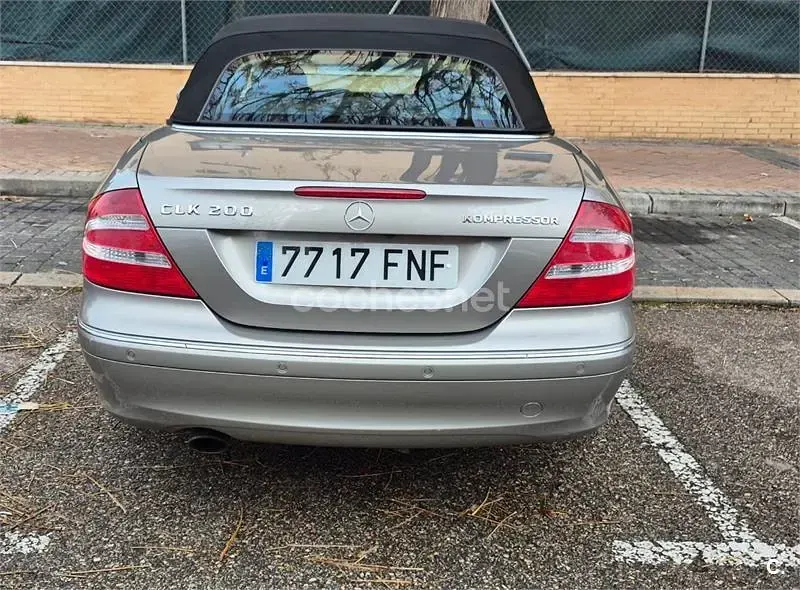 Usado Mercedes CLK200 Elegance 163 CV (119 kW) 2005 Beige Descapotable