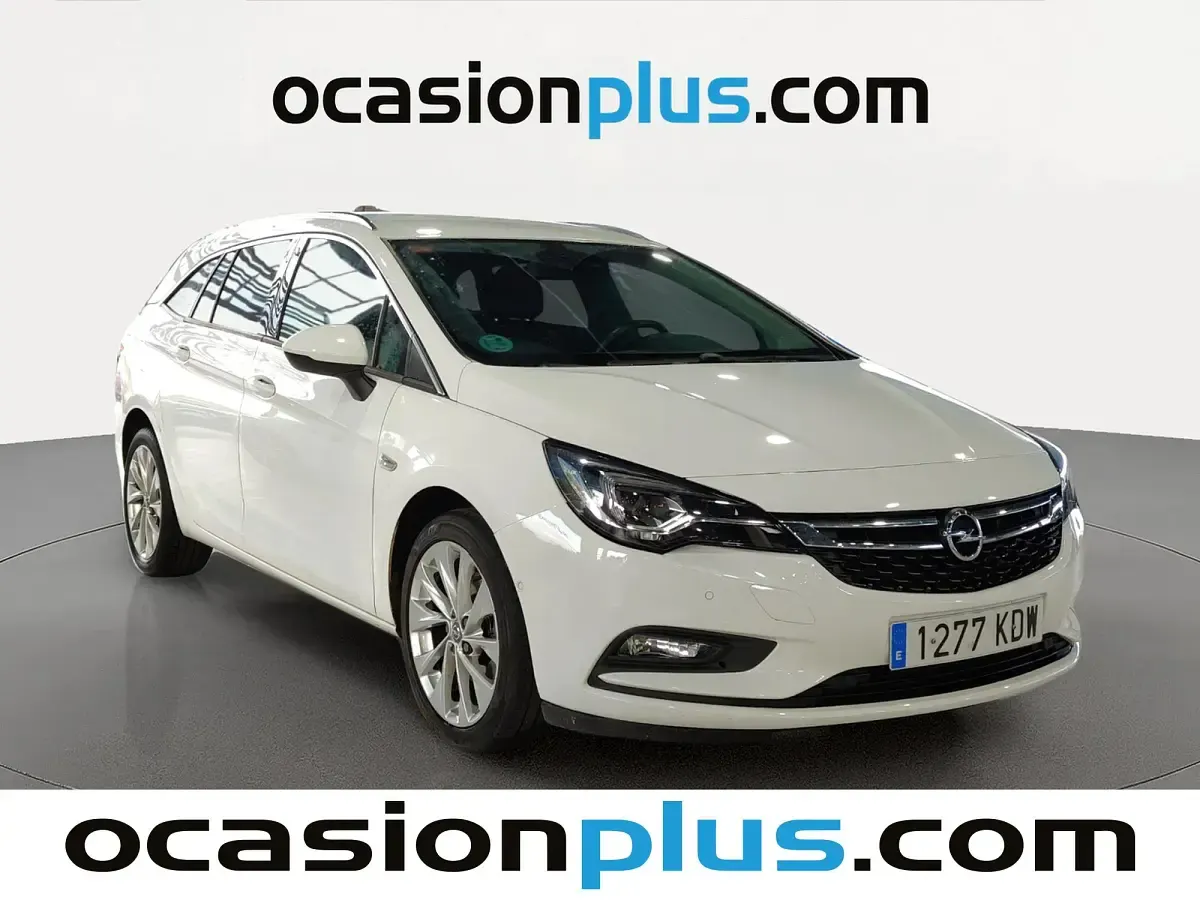 Usado Opel Astra Excellence 136 CV (100 kW) 2017 Blanco Monovolumen