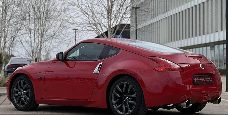 Usado Nissan 370Z Nismo 344 CV (253 kW) 2016 Rojo Coupe