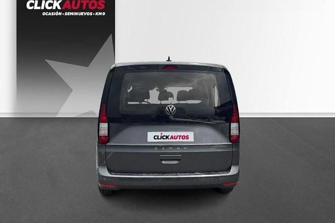 Usado VW Caddy 102 CV (75 kW) 2024 Gris Monovolumen