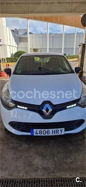 Usado Renault Clio IV Business 75 CV (55 kW) 2014 Blanco Berlina