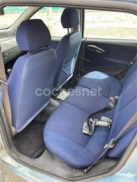 Usado Fiat Punto Dynamic 60 CV (44 kW) 2003 Azul Utilitario