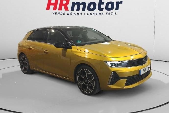 Usado Opel Astra Ultimate 130 CV (95 kW) 2022