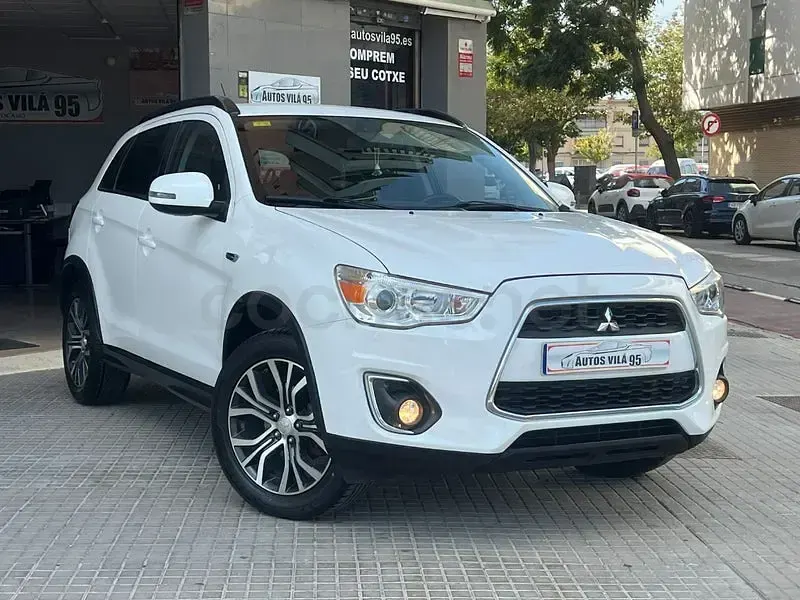 Usado Mitsubishi ASX Motion 117 CV (86 kW) 2016 Blanco SUV