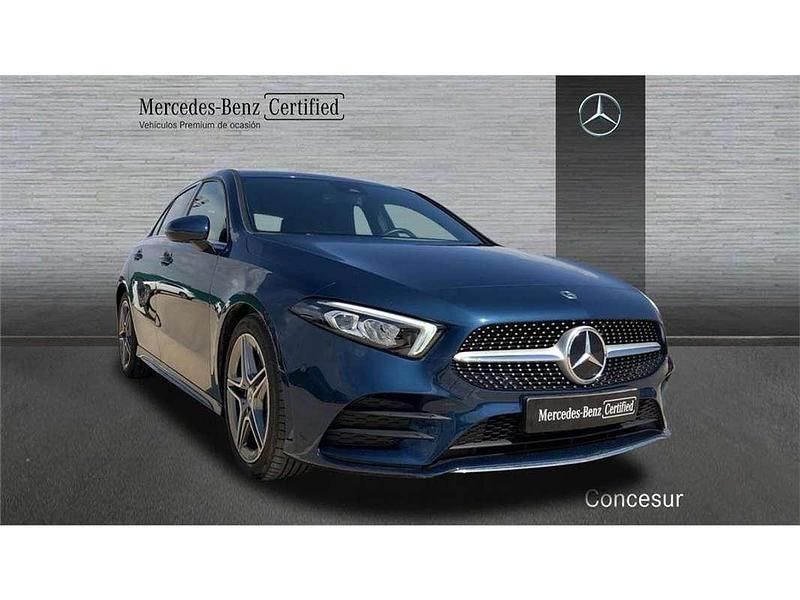Usado Mercedes A180 109 CV (80 kW) 2022 Azul Utilitario