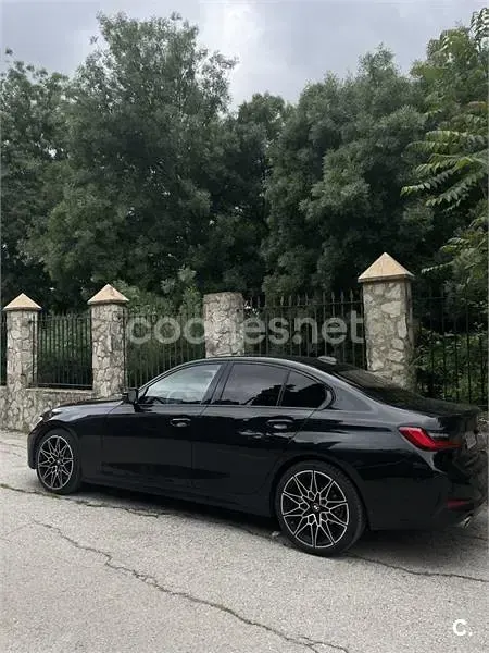 Usado BMW 318 150 CV (110 kW) 2020 Negro Berlina