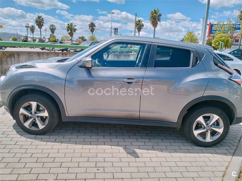 Usado Nissan Juke Acenta 110 CV (80 kW) 2019 Gris / plata SUV
