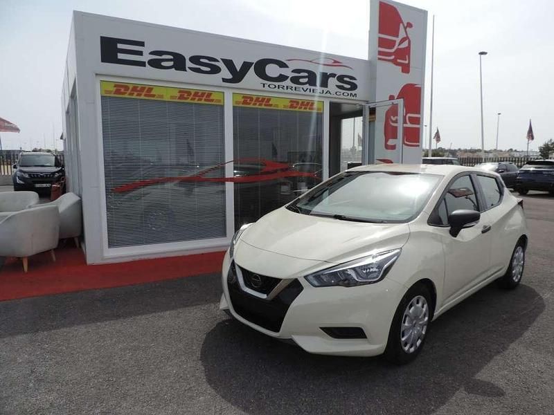 Usado Nissan Micra 101 CV (74 kW) 2020 Beige Utilitario