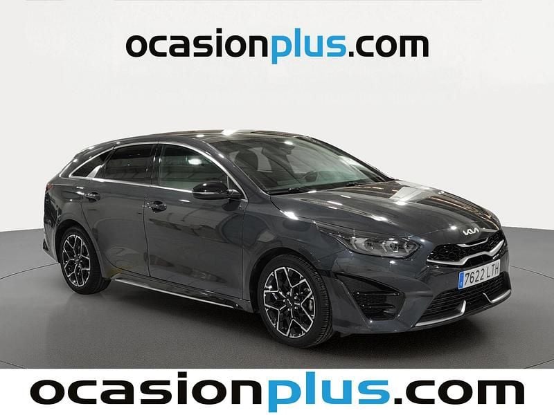 Usado Kia ProCeed GT-Line 160 CV (117 kW) 2021 Gris Familiar