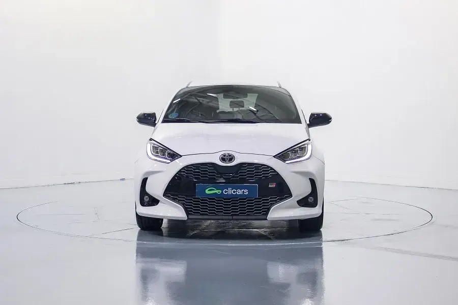 Usado Toyota Yaris Hybrid Sport 116 CV (85 kW) 2022