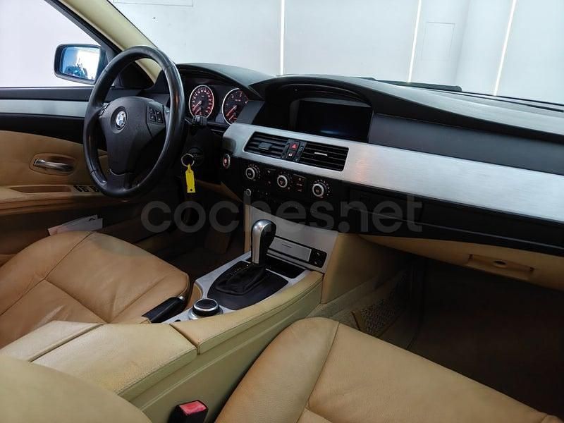 Usado BMW 520 163 CV (119 kW) 2007 Gris / plata Berlina