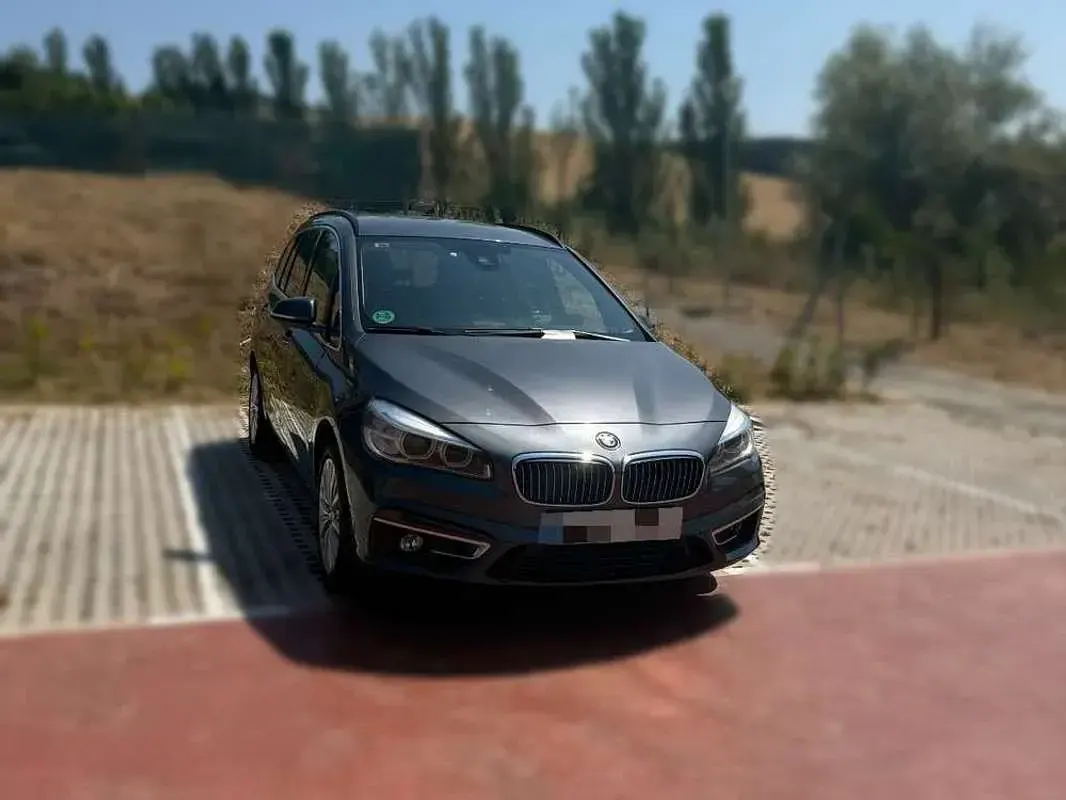 Usado BMW 220 Gran Tourer 190 CV (139 kW) 2015 Negro Monovolumen