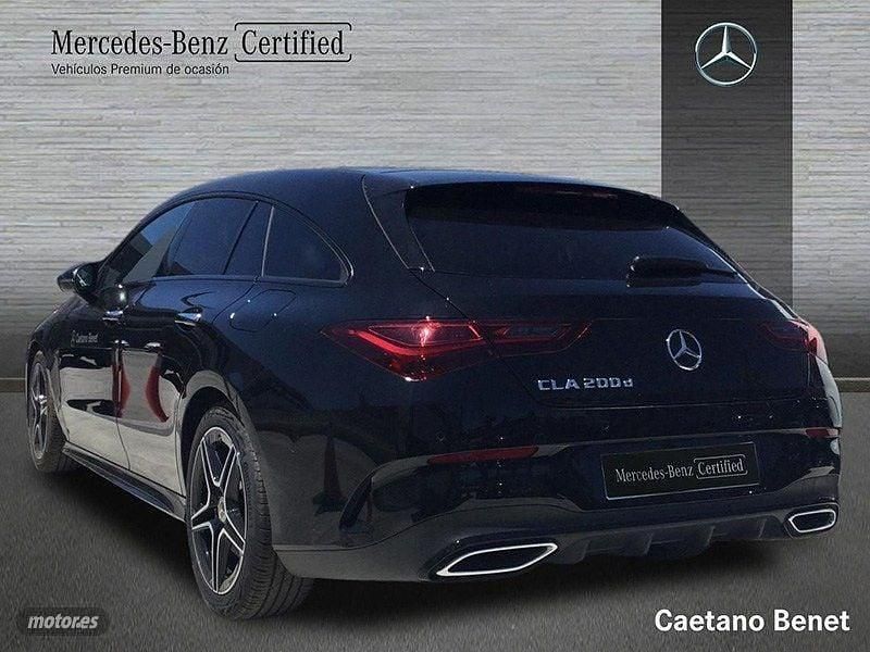 Usado Mercedes CLA200 150 CV (110 kW) 2024 Negro Familiar
