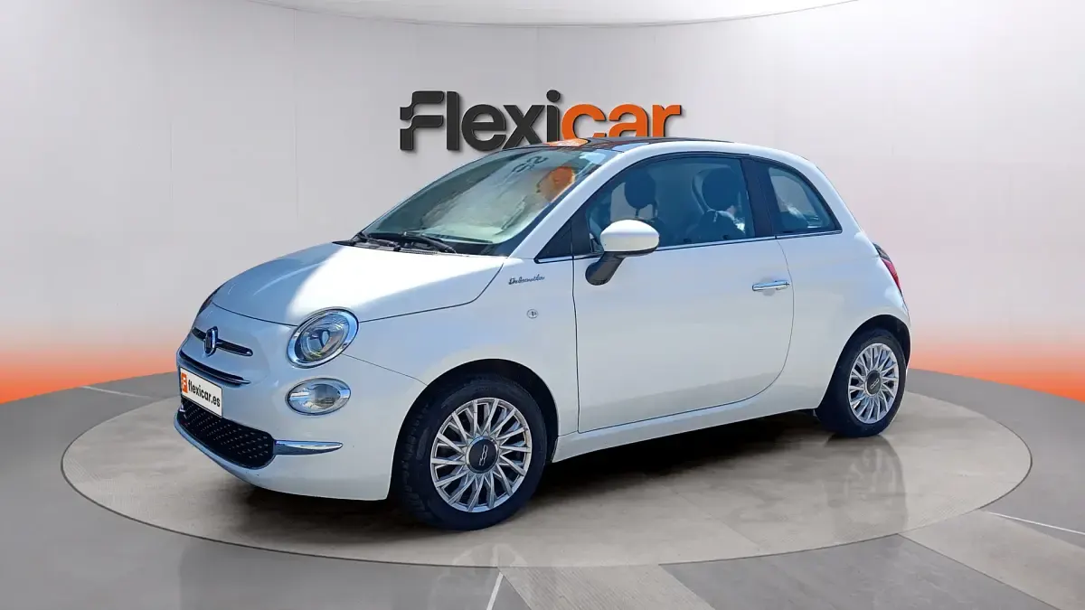 Usado Fiat 500 Dolcevita 71 CV (52 kW) 2023 Blanco Berlina