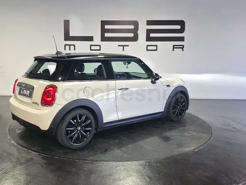 Usado Mini Cooper D 116 CV (85 kW) 2015 Blanco Utilitario