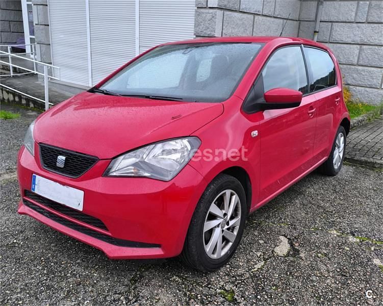 Usado Seat Mii Style 75 CV (55 kW) 2012 Rojo Utilitario