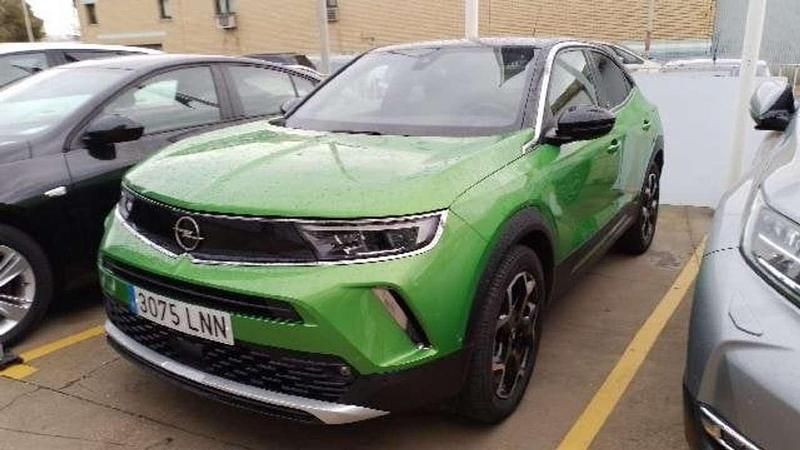 Usado Opel Mokka-e Ultimate 100 kW (136 HP) 2021 Verde SUV