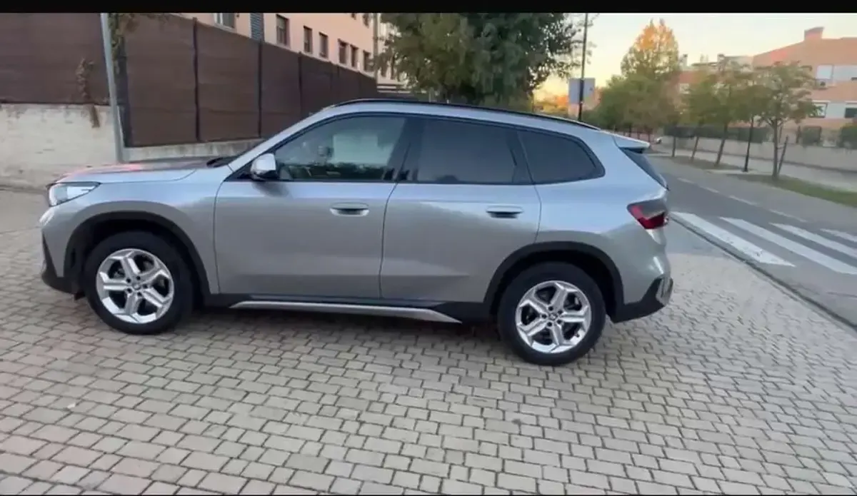 Usado BMW X1 150 CV (110 kW) 2023 Gris SUV