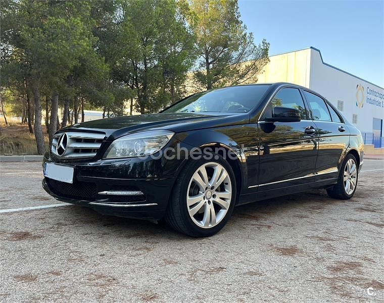 Negro Usado 2010 Mercedes C220 Avantgarde Berlina | 8000 € (Precio justo) - Imagen 1/4
