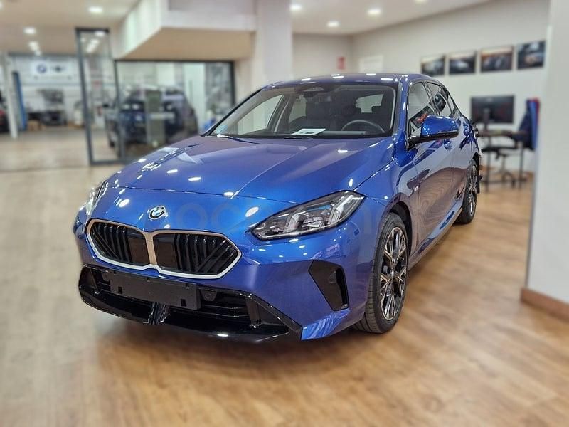 Usado BMW 120 Comfort Edition 163 CV (119 kW) 2025 Azul Utilitario