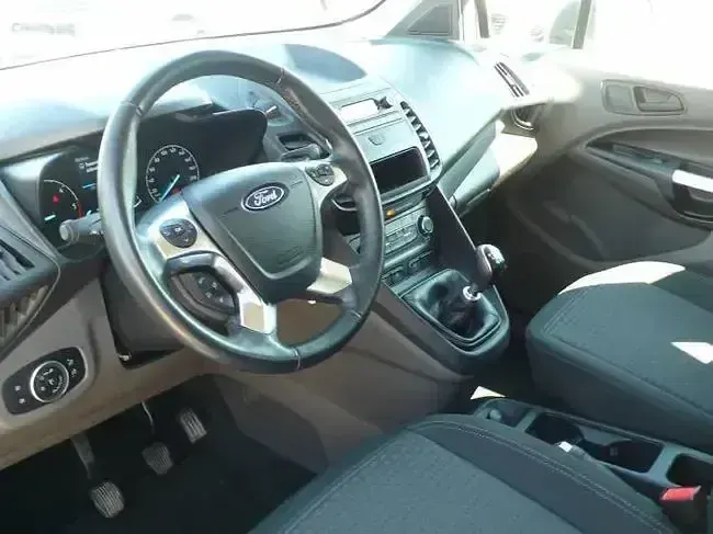 Usado Ford Tourneo Connect Trend 120 CV (88 kW) 2021 Blanco Monovolumen
