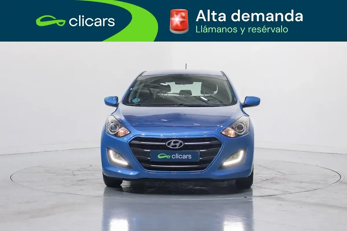 Usado Hyundai i30 120 CV (88 kW) 2017 Azul Familiar
