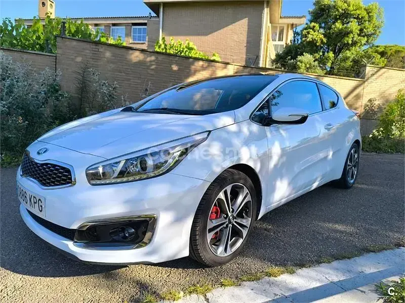 Usado Kia Ceed GT 136 CV (100 kW) 2018 Blanco Berlina