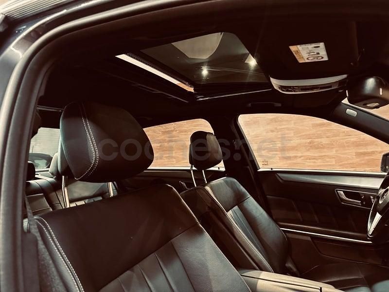 Usado Mercedes E300 Avantgarde 231 CV (169 kW) 2014 Gris / plata Berlina